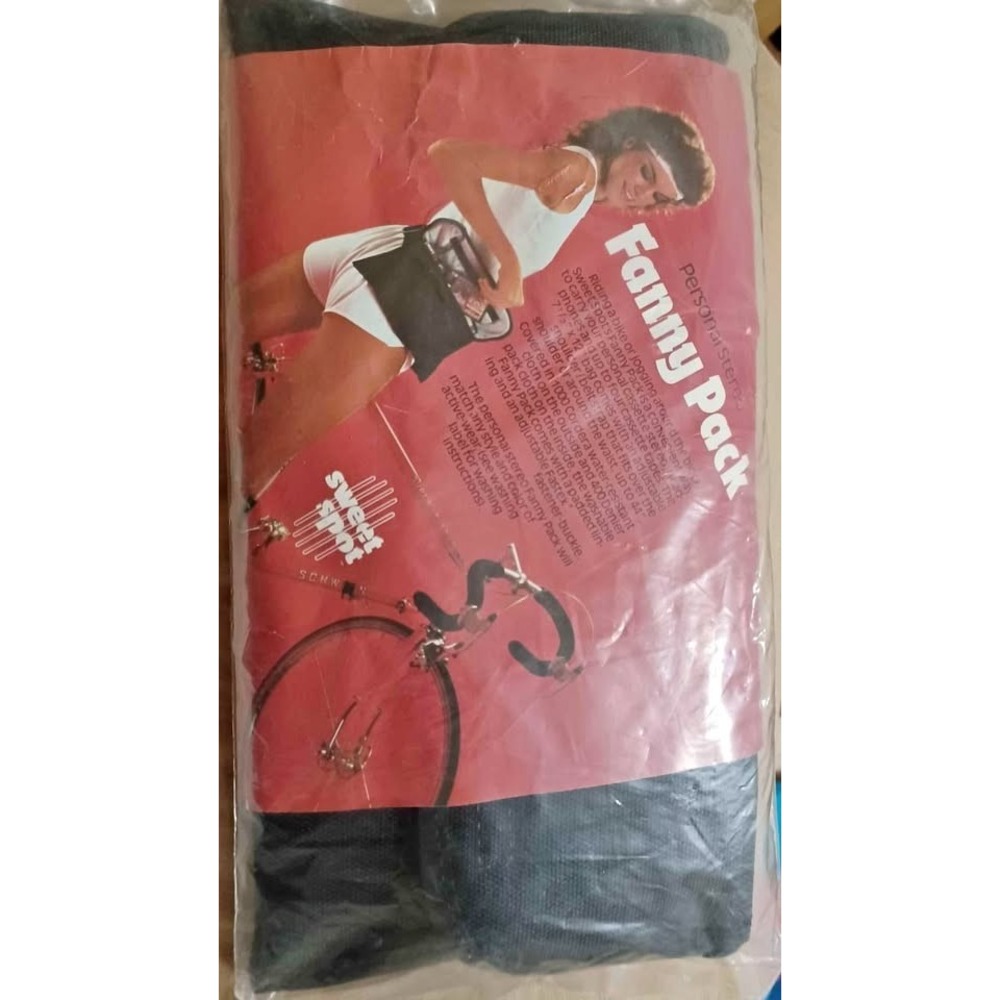 Vintage Sweet Spot Personal Stereo Walkman Cassette Fanny Pack NOS 80s